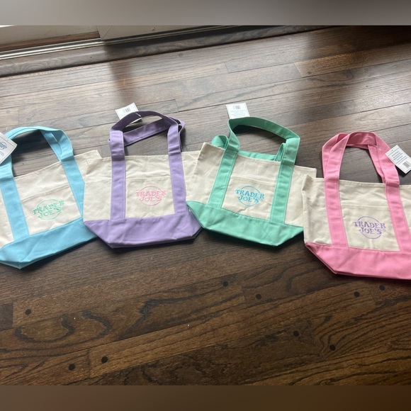Trader Joe’s Spring Pastel Mini Canvas Tote Bags Set (4) - Picture 2 of 6